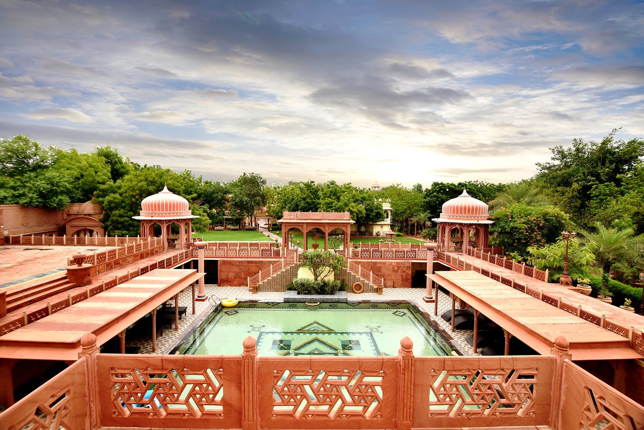 These 2 Resorts near Jaipur to Enjoy Royalty